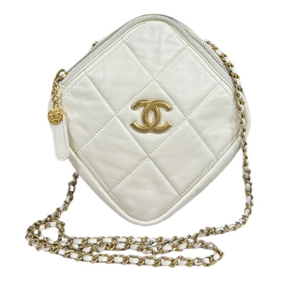 CHANEL White Lambskin Leather Shoulder Bag - Picture 1 of 10